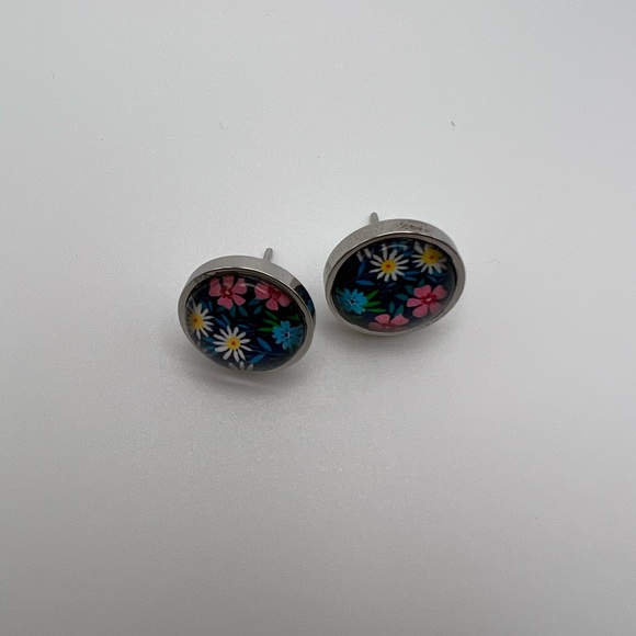 Trendy Colorful Floral  Earring Set  -Stylish Flower Boho Stud Earrings Set - Picture 3 of 11